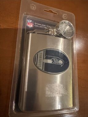 🆕 NFL Stainless Steel Seattle Seahawks Flask